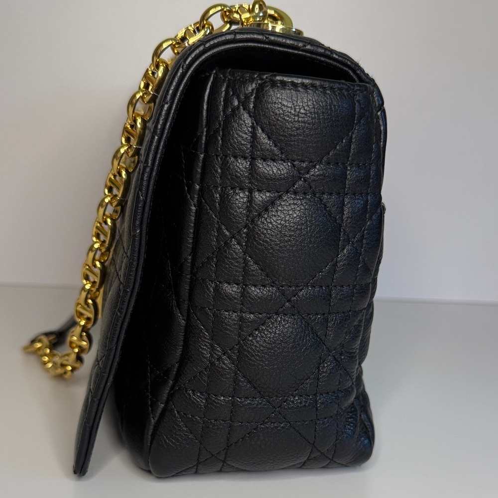 Dior Large Caro Black Cannage Shoulder Bag with Gold Chain - Picture 4 of 16